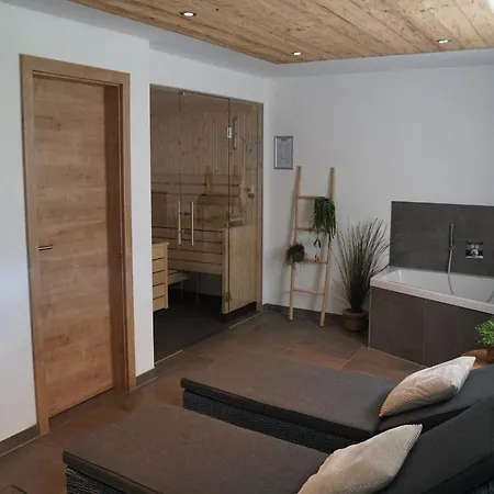 In With Sauna, Cleaning Included